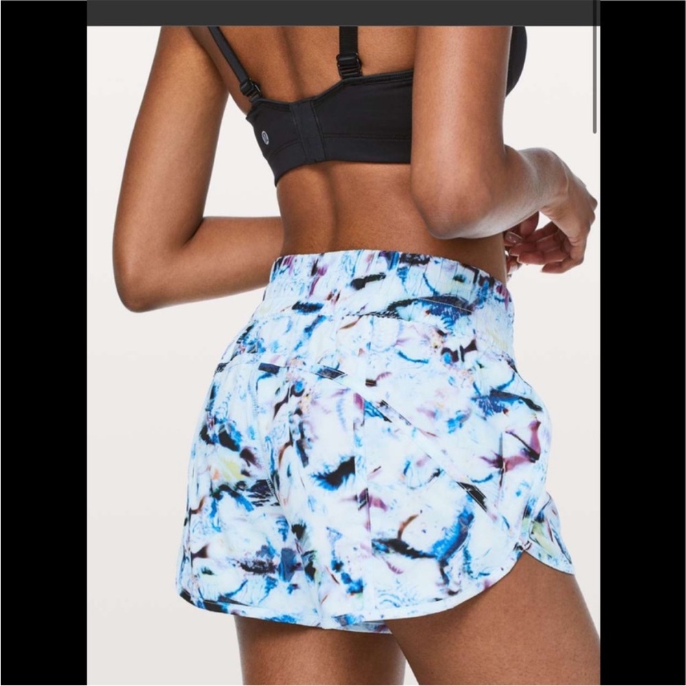 🍋LULULEMON TRACKER SHORT V 4”-EXPOSURE MULTI PRINT-8🍋